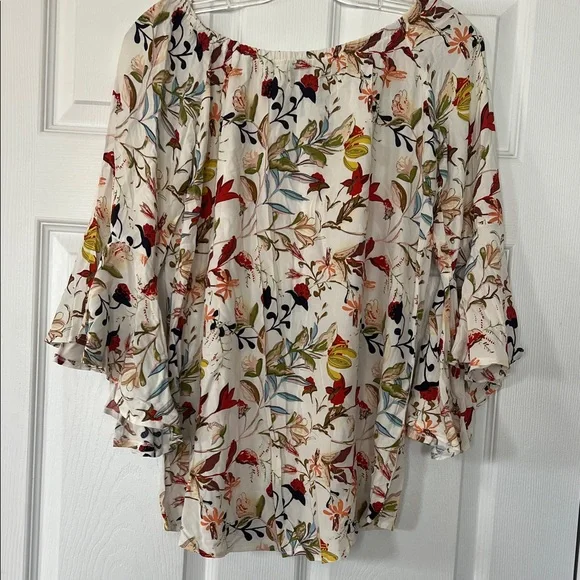 NWT - Papillion Floral Print Off-Shoulder Blouse - Picture 6 of 7